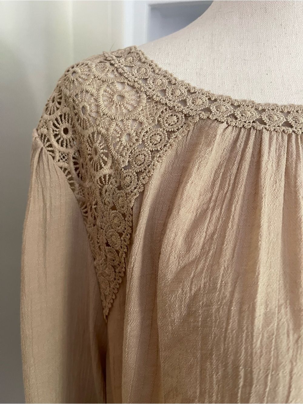 XL- Lace-Yoke Long Sleeve Blouse, lightweight
